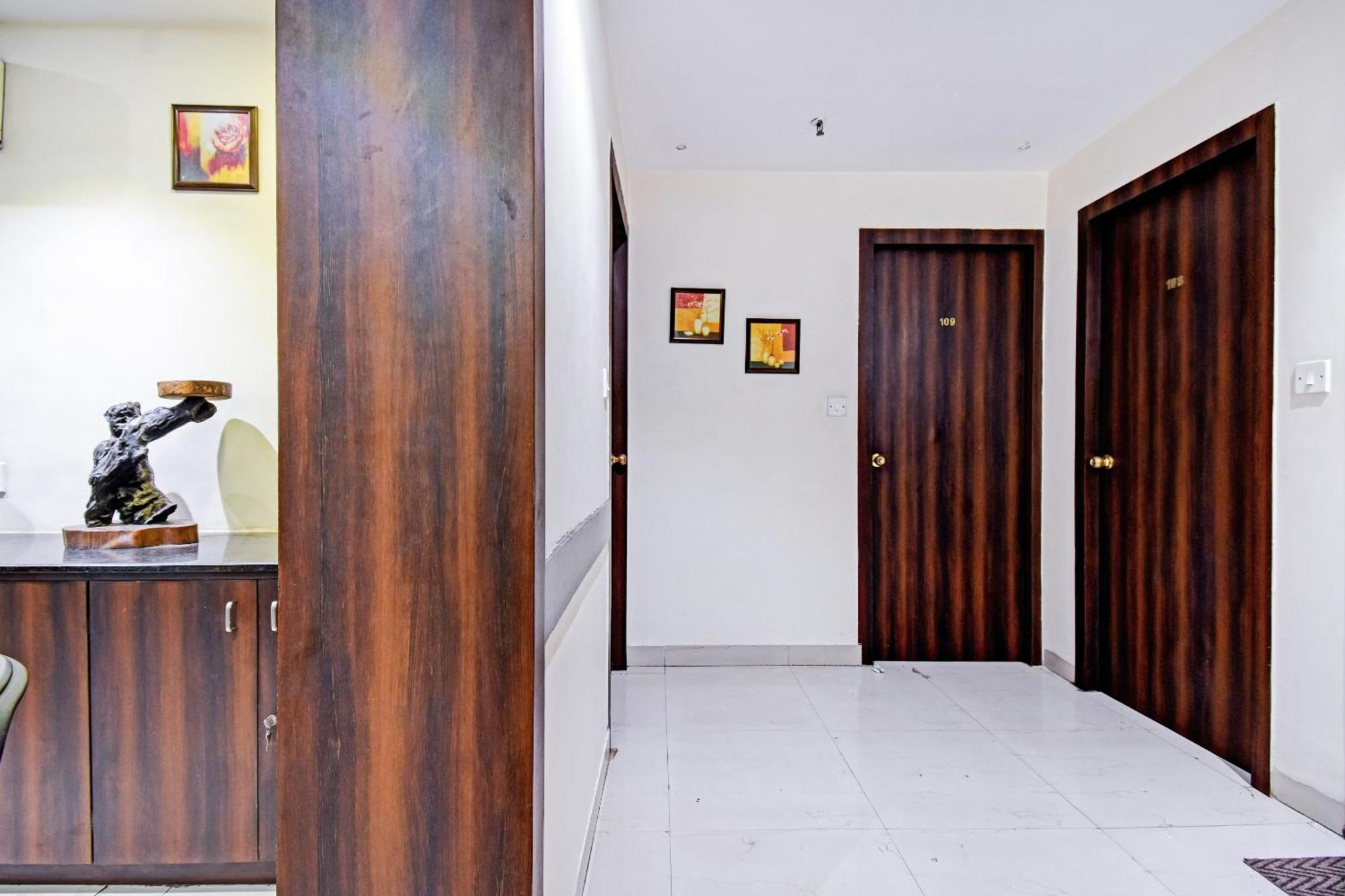 Collection O Motisarai Hotel Kalkutta Kültér fotó